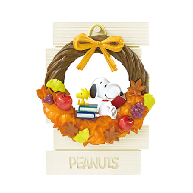 Re-ment Snoopy's Wreath Collection