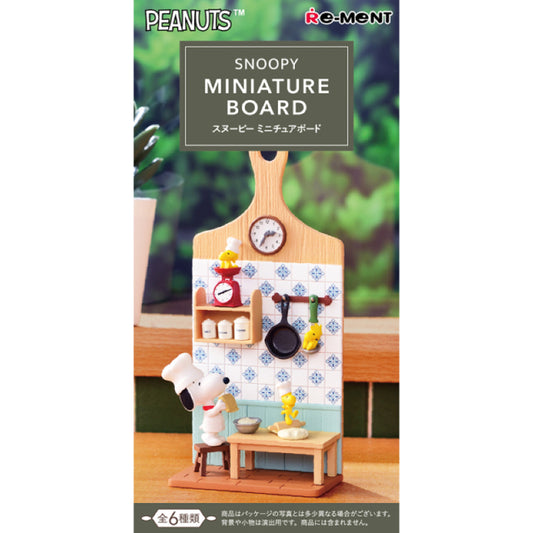 Re-ment Snoopy Miniature Board